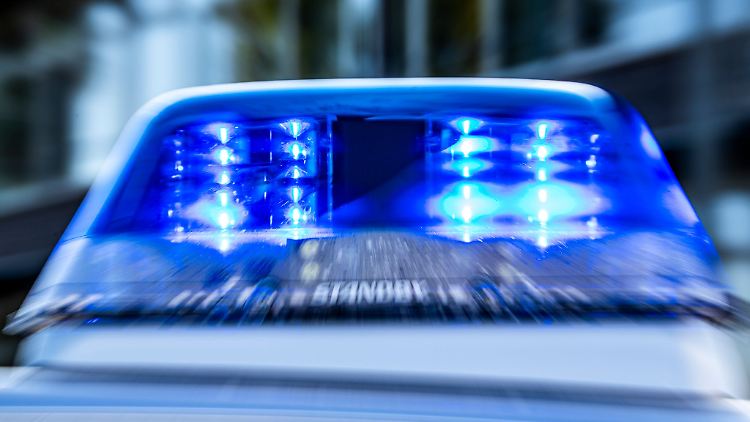 Die Polizei konnte einen Mann festnehmen, der wegen eines anderen Delikts gesucht wurde.