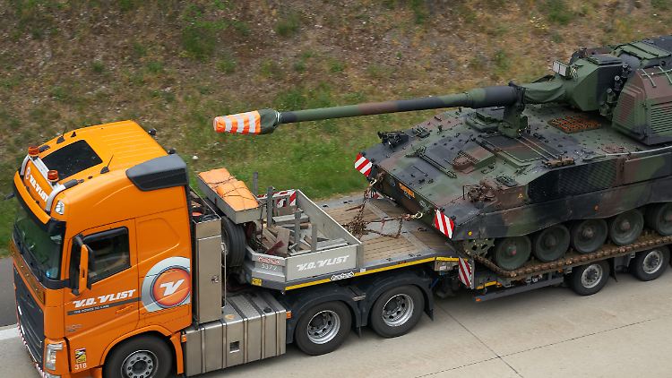 Deutschland und die Niederlande hatten der Ukraine vor kurzem zwölf Panzerhaubitzen geliefert.