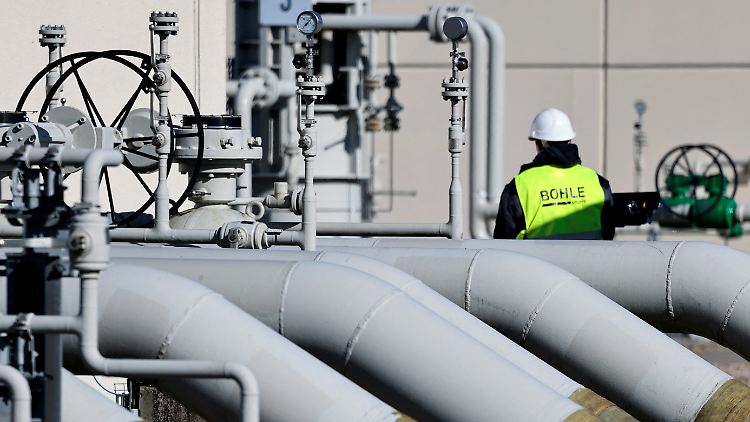 Die Pipeline Nord Stream 1 kommt in Lubmin in Mecklenburg-Vorpommern an.