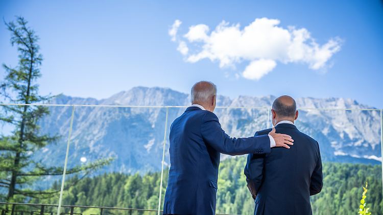 Hoffen auf bessere Zeiten: Joe Biden und Olaf Scholz.
