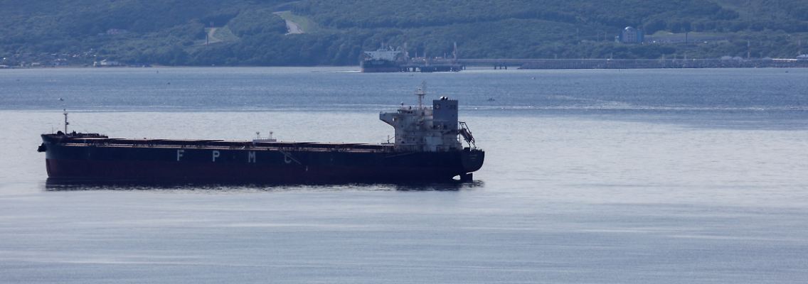 2022-06-14T103319Z_878095788_RC2NQU9UVL7W_RTRMADP_3_GLOBAL-OIL.JPG