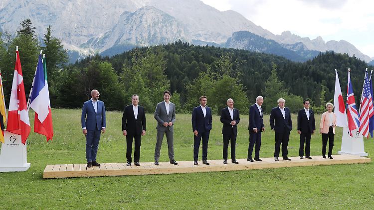 Die G7-Gipfel-Teilnehmenden verhängen weitere Sanktionen gegen Russland.