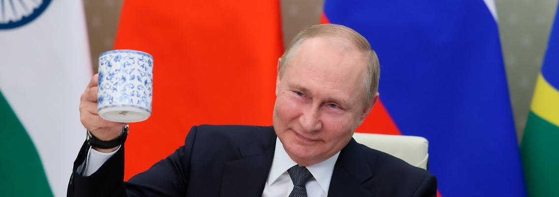 AP22174693003735.jpg
