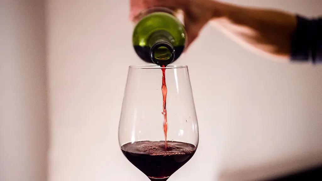 Eine-Untersuchung-zeigt-einen-teilweise-problematischen-Alkoholkonsum-bei-vielen-Aelteren-in-Bayern-auf