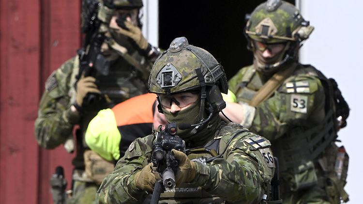 Finnland und Schweden wollen der NATO beitreten.