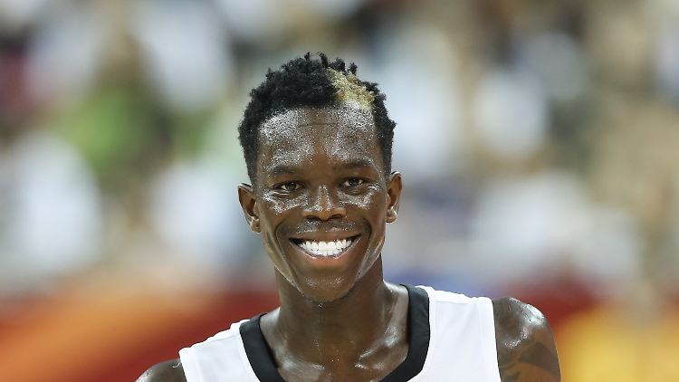 Dennis Schröder bei der WM 2019. Danach folgten triste Deutschland-Jahre für den NBA-Star.