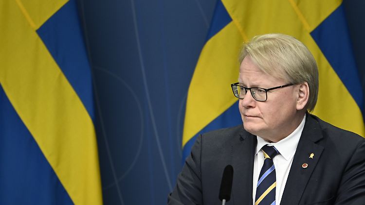 Peter Hultqvist ist seit 2014 schwedischer Verteidigungsminister.