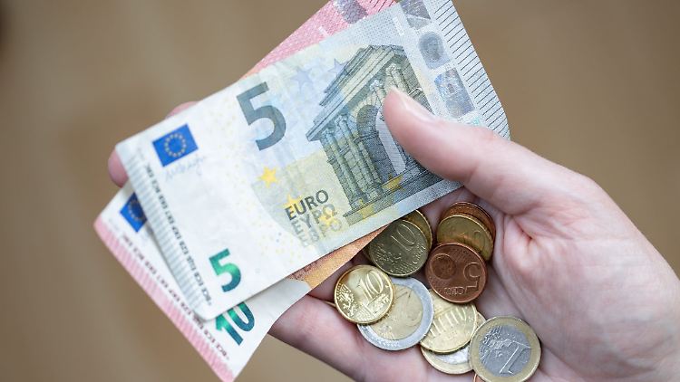 Der Euro-Kurs fällt und fällt.