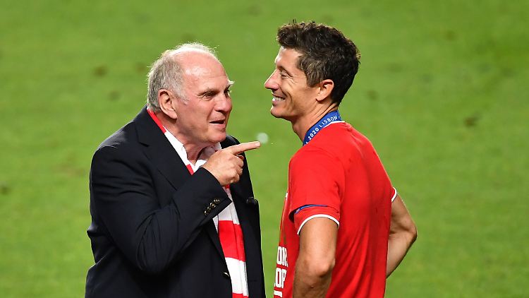 Verhindert Uli Hoeneß den Transfer von Robert Lewandowski?