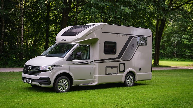 Als Knaus Tourer Van und Weinsberg X-Cursion wird der VW T6.1 zu einem echten Teilintegrierten in zwei Größen aufgebaut.