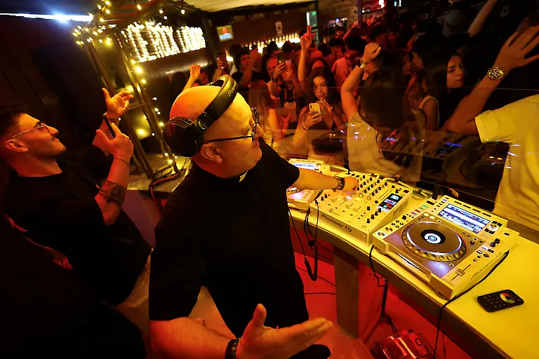 2024-07-13T222153Z-741822314-RC20U8ALF4KO-RTRMADP-3-PORTUGAL-PRIEST-DJ