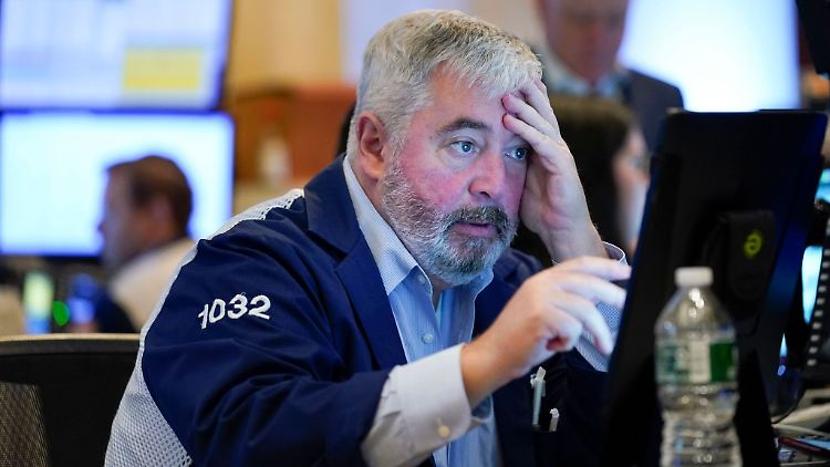 Weil unklar ist, wie die Zinspolitik der US-Notenbank Fed in nächster Zeit aussieht, ging an der New Yorker Wall Street heute nicht viel. 