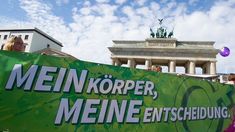 Zurzeit werden schon telemedizinisch begleitete Schwangerschaftsabbrüche durchgeführt.