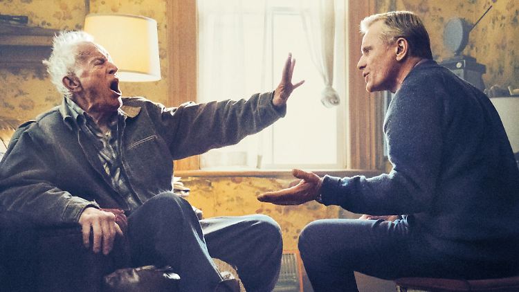 Leben in verschiedenen Welten: John Peterson (Viggo Mortensen, rechts) und sein Vater (Lance Henriksen)