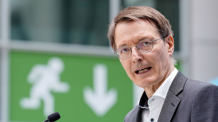 Lauterbach beharrt auf den Bürgertests, will aber auf die Kassenärzte zugehen.
