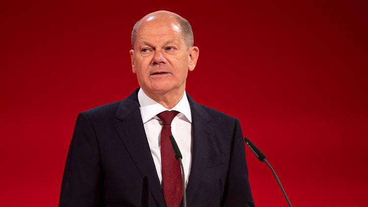 Als Sozialdemokrat steht Scholz den Gewerkschaften nahe, muss als Kanzler aber alle an einen Tisch bringen.