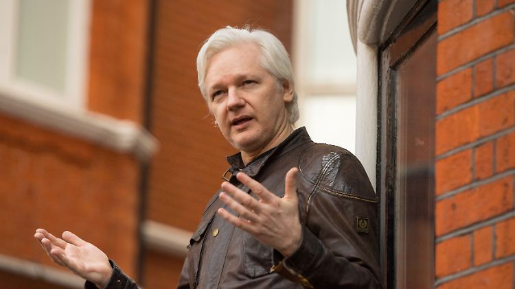 Assange sitzt bereits seit drei Jahren in einem Gefängnis nahe London ein.