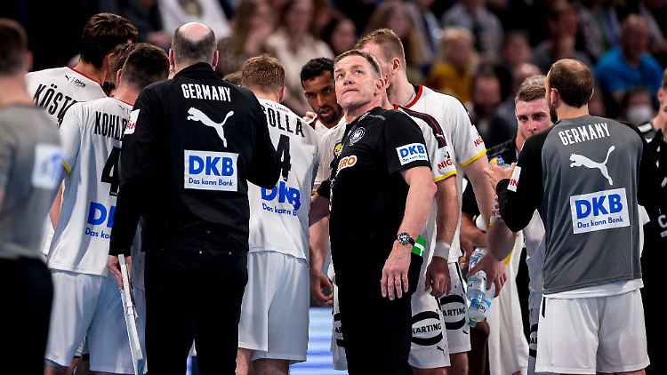 In den Playoffs zur WM setzte sich die deutsche Auswahl glanzlos, aber souverän gegen die Färöer durch.