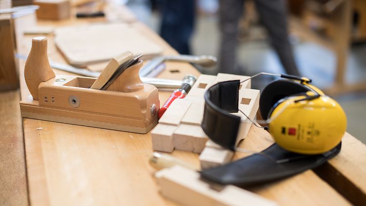 Arbeit ist mehr als genug da 