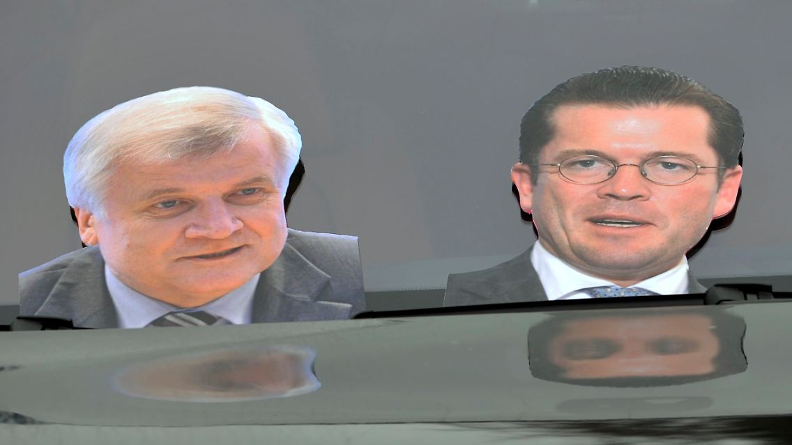 CSU-Chef Horst Seehofer oder Verteidigungsminister Karl-Theodor zu Guttenberg - wer ist verantwortlich für den Aufschwung?