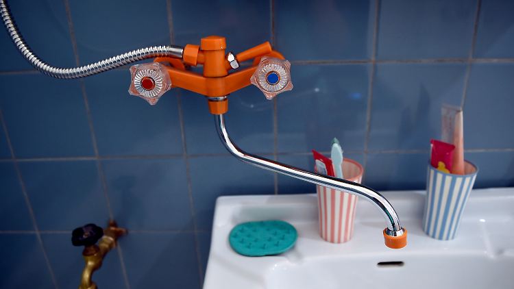 Wer in Dippoldiswalde warmes Wasser nutzen will, muss genau auf die Uhr schauen.