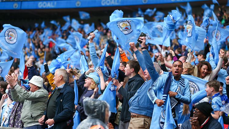 Künftig dürfen die englischen Fans nicht mehr nur beim Jubel stehen.