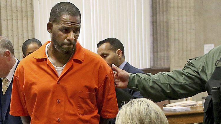 In einem Prozess in New York war R. Kelly bereits zu 30 Jahren Haft verurteilt worden.