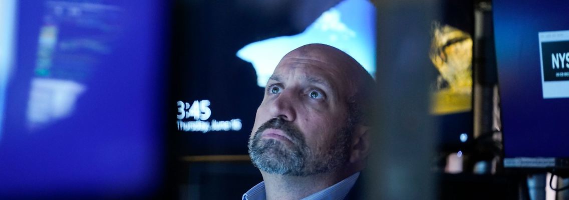 Nachdem es erst bergab ging, standen die Zeichen an den US-Märkten gestern auf Erholung.