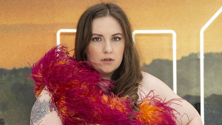 Filmemacherin und Schauspielerin Lena Dunham sieht es gar nicht ein, sich für ihren Körper zu schämen.