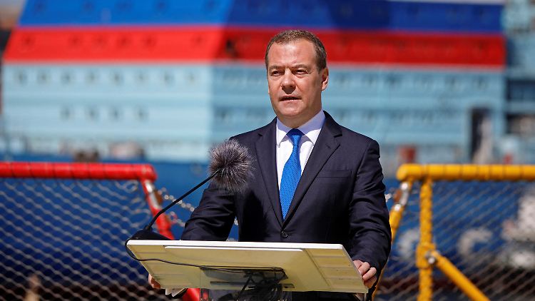 Russlands Ex-Präsident Medwedew fällt in regelmäßigen Abständen mit wütenden Tiraden gegen den Westen auf.