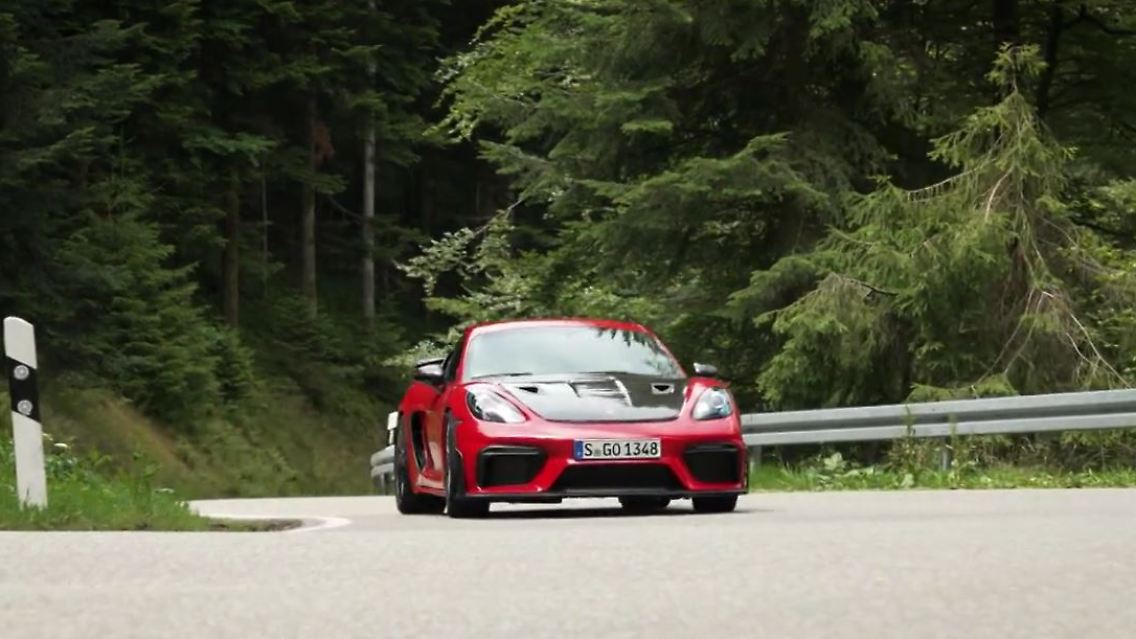 porsche.JPG