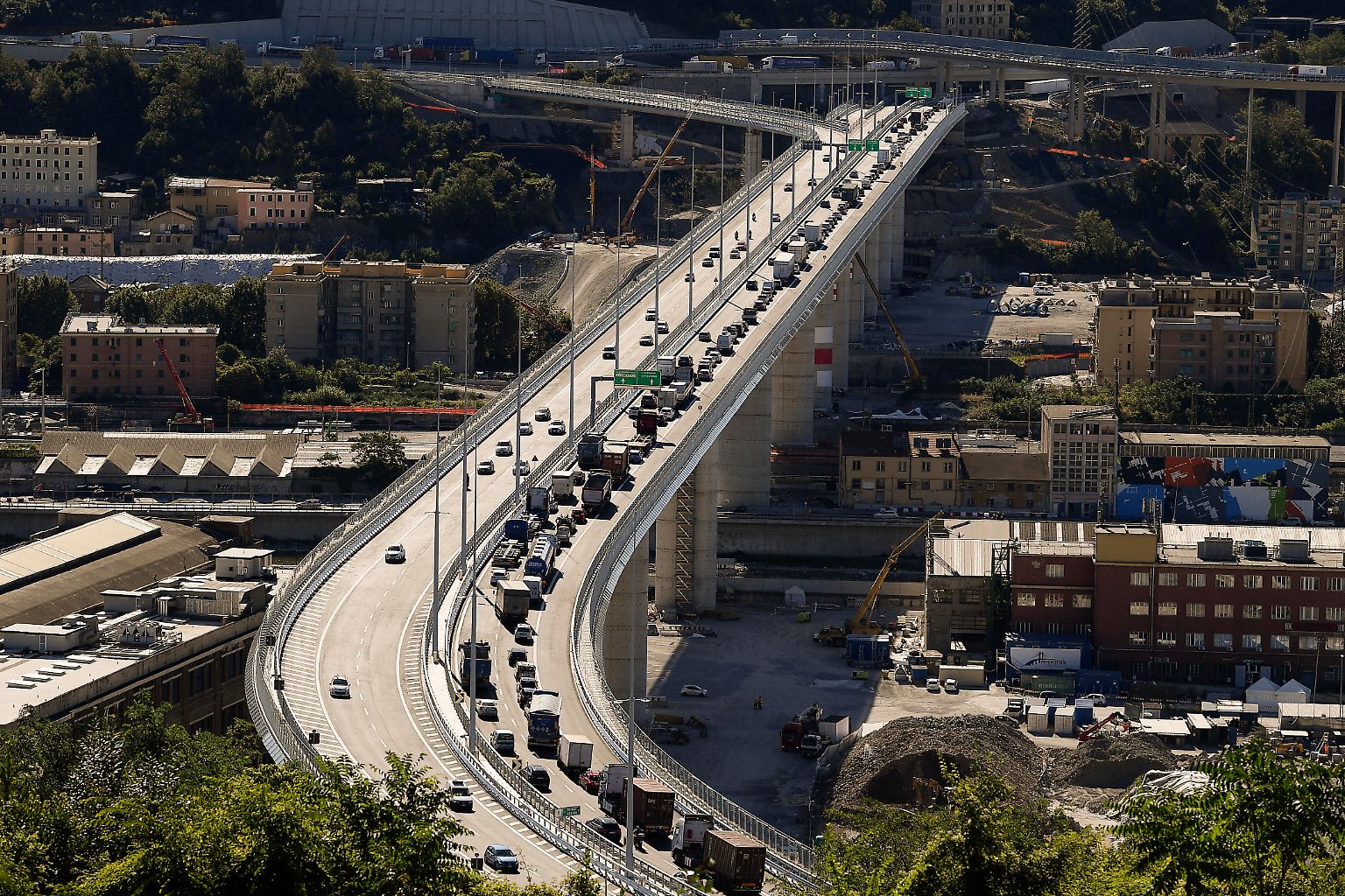 Seit 2020 verbindet die San Gorgio-Brücke den Ost- und Westteil der italienischen Hafenstadt Genua.