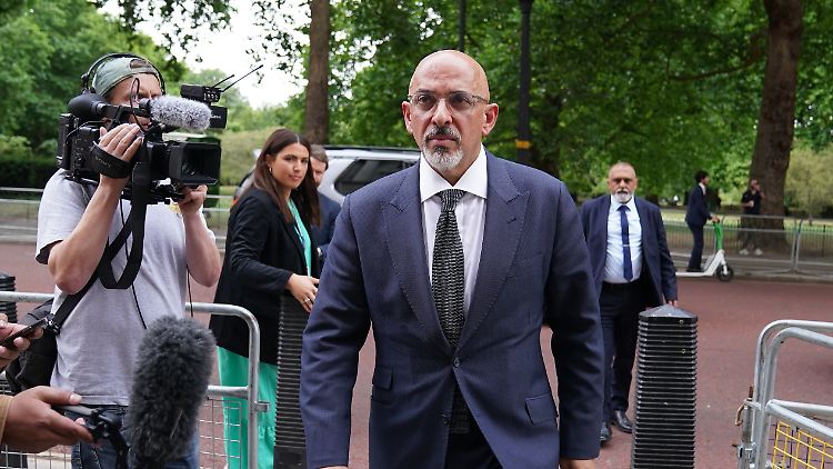 Zahawi war erst vor weniger als 48 Stunden von Johnson ernannt worden.