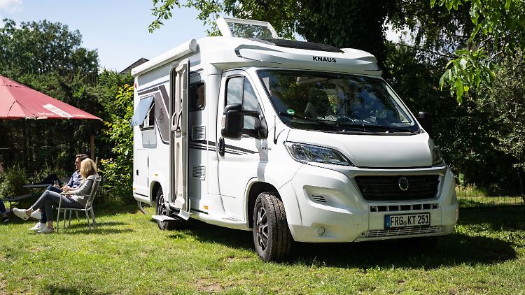 Sommerzeit ist Ferienzeit ist Reisezeit. Wer mit dem Wohnmobil verreisen will, sollte wissen, ob er das mit seinem Führerschein überhaupt darf.
