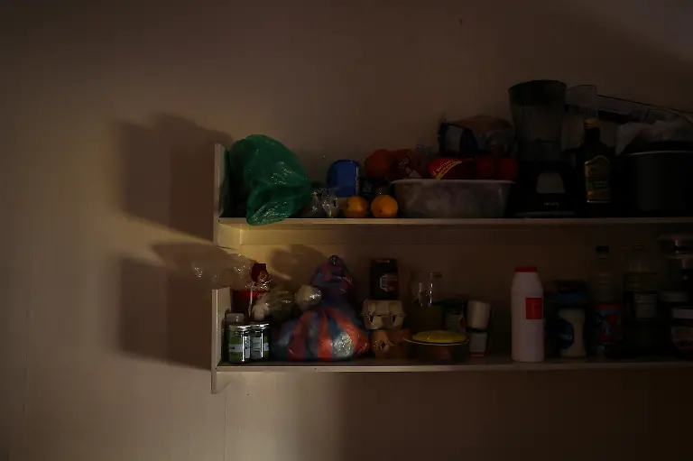 2024-06-28T070427Z-1324999470-RC2316AYQMM4-RTRMADP-3-BRITAIN-ELECTION-HOUSING-SQUATTERS