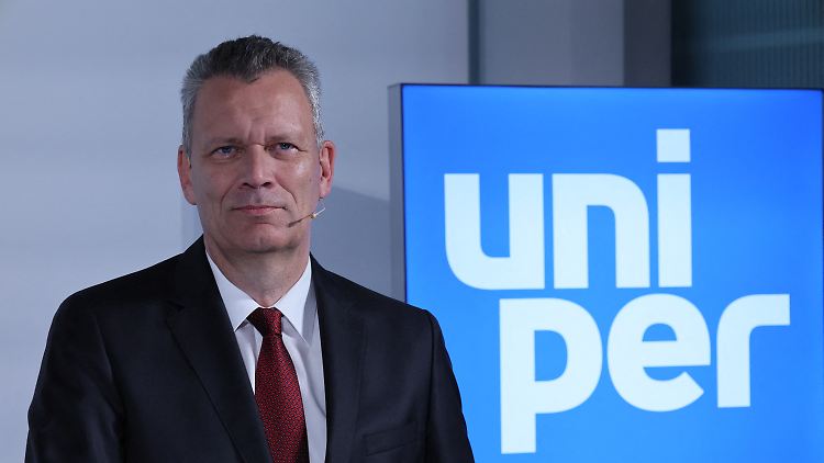 Das Unternehmen um CEO Klaus-Dieter Maubach gab den Schritt in einer Pflichtmitteilung an die Börse bekannt.