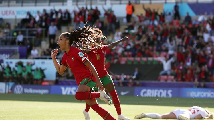 Jessica Silva feiert ihren Ausgleich zum 2:2. 