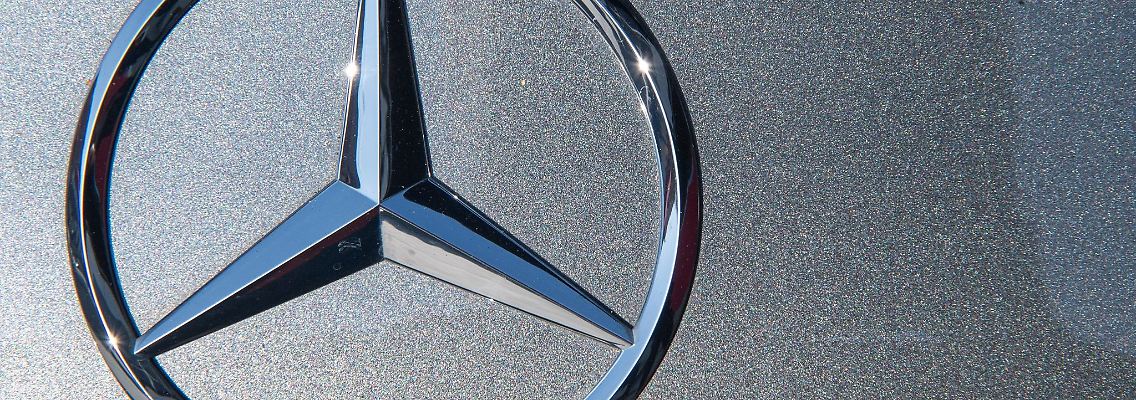 Verbraucherschützer werfen Mercedes-Benz eine bewusste Manipulation von Abgaswerten vor.