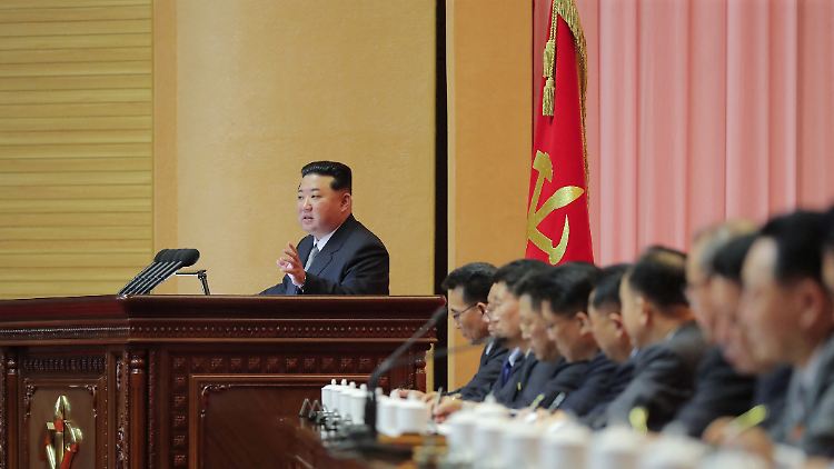 Der nordkoreanische Machthaber Kim Jong-un gibt sich unbeeindruckt von internationalen Sanktionen.