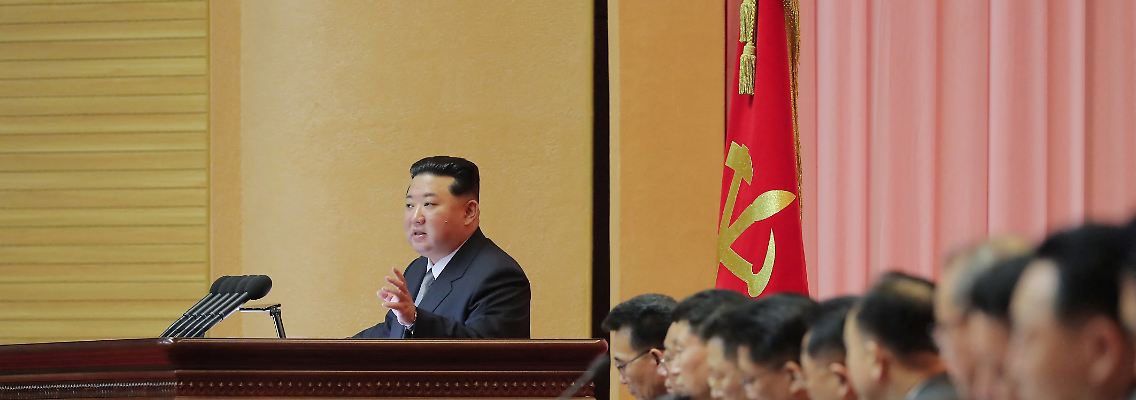 2022-07-06T233615Z_1932130283_RC2M6V9PU8U2_RTRMADP_3_NORTHKOREA-POLITICS.JPG