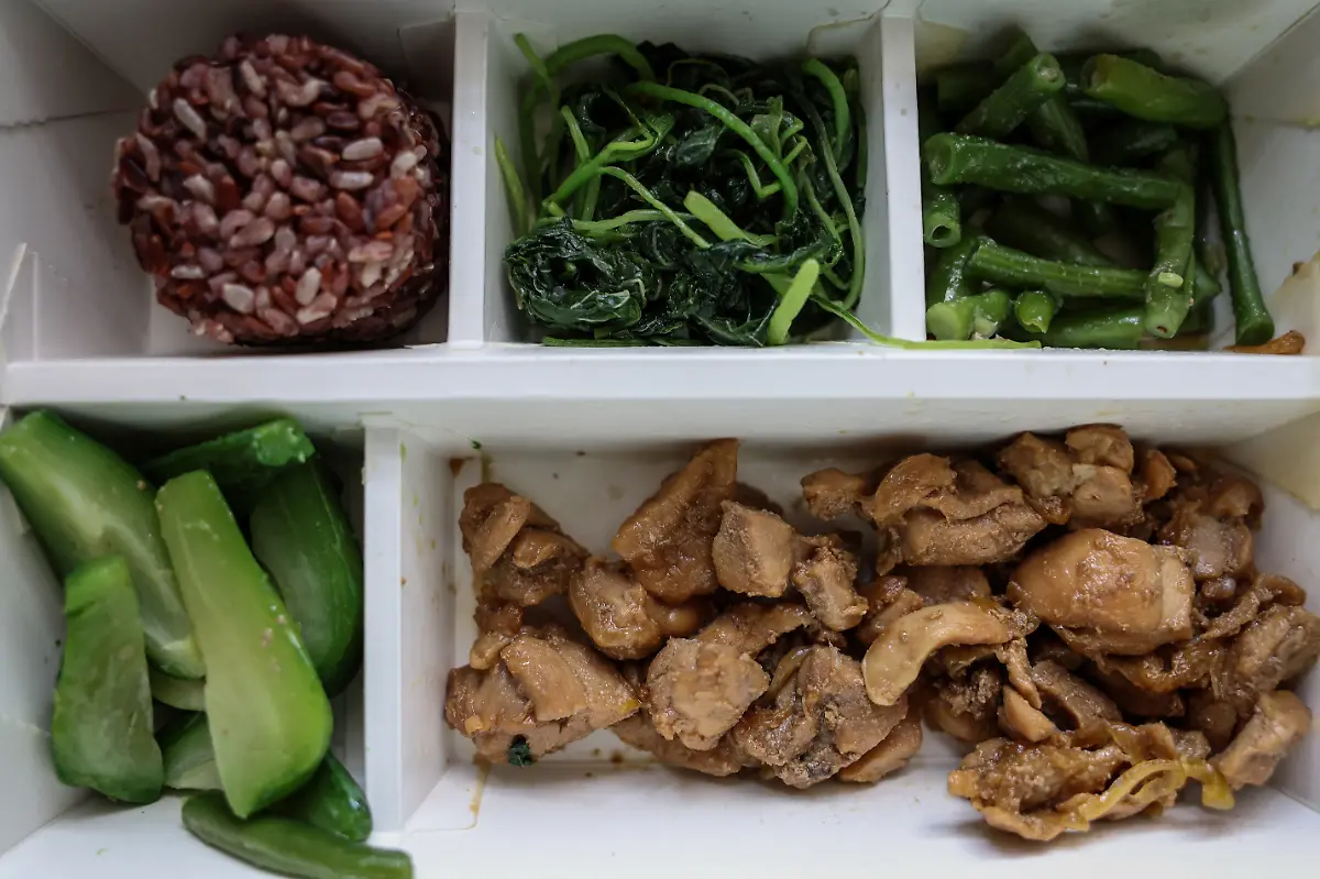 2024-06-13T230051Z-1846851878-RC2U68APOLBQ-RTRMADP-3-OLYMPICS-2024-GYMNASTICS-INDONESIA