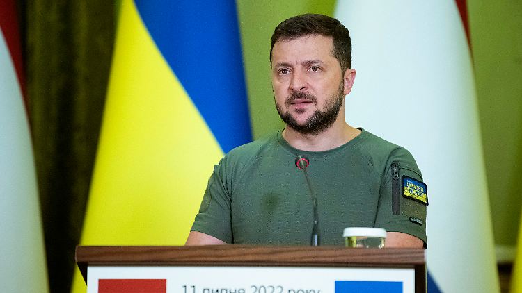 Selenskyj fürchtet, Russland werde die Ausfuhr der Turbine als Zeichen der Schwäche des Westens auslegen.