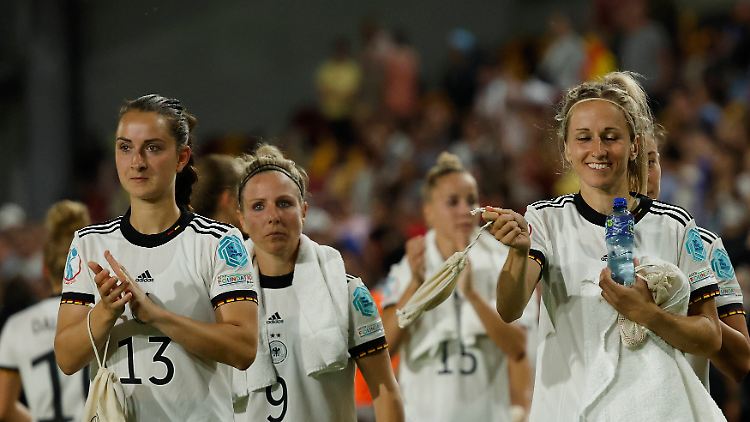 Die deutschen Spielerinnen feierten den wichtigen Sieg gegen Spanien. 