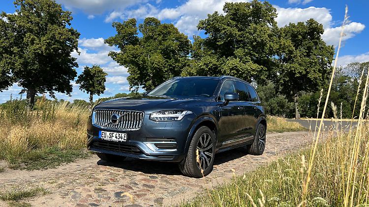 Der Volvo XC90 Recharge ist schick, groß und auf Wunsch über die Kurzstrecke auch sparsam.