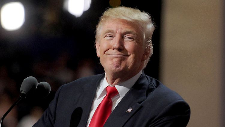 An seinen nebulösen Anschuldigungen des Betrugs bei der vergangenen Präsidentenwahl hält Trump weiterhin fest.