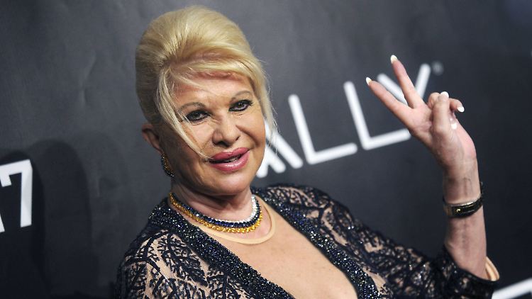 Einige Jahre nach der Scheidung von Donald kehrte Ivana Trump ins Rampenlicht zurück.