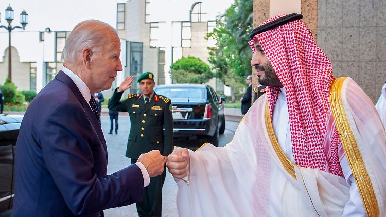 Der erst 36 Jahre alte Kronprinz Mohammed bin Salman ist der starke Mann im Königreich.
