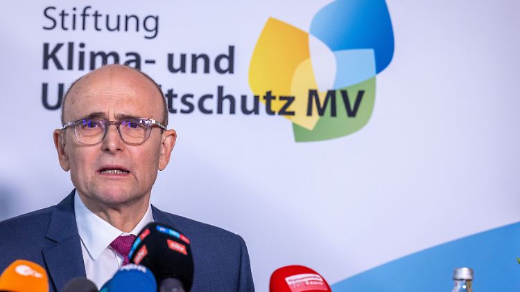Stiftungsvorstand Sellering will noch offene Finanzfragen hinsichtlich der Nord Stream 2 AG klären.