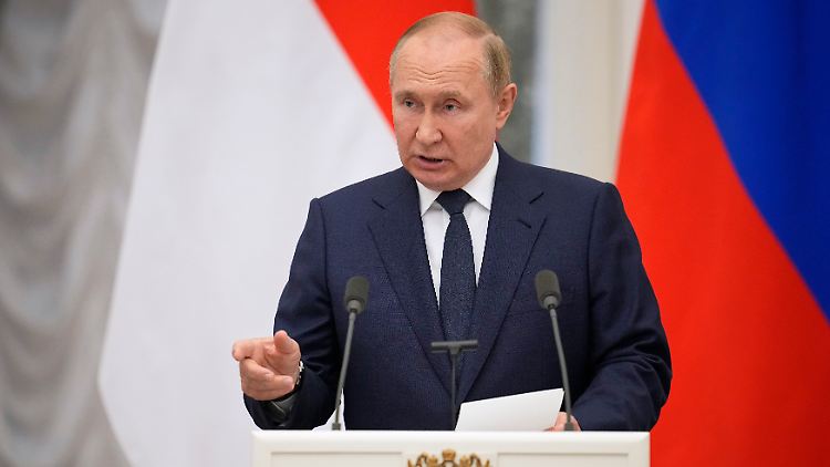 "Niemand an der Spitze hat die Motivation, Präsident Putin herauszufordern", sagt Radakin.