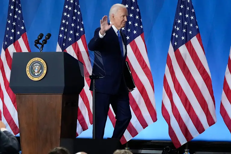 Biden-stand-beim-Nato-Gipfel-in-Washington-unter-staendiger-Beobachtung